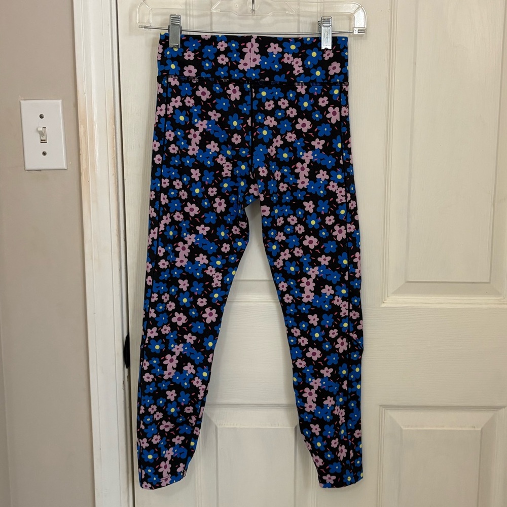 Franki Sport/Francesca’s Daisy Print Floral Leggings for Girls